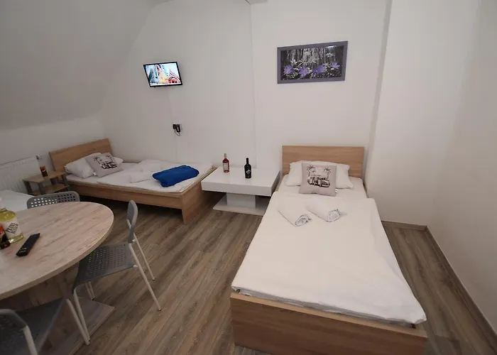 بيت شباب Monteurzimmer Kirchheim-teck *