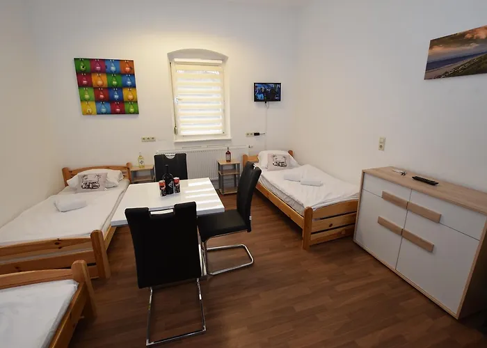 Monteurzimmer Kirchheim-teck بيت شباب