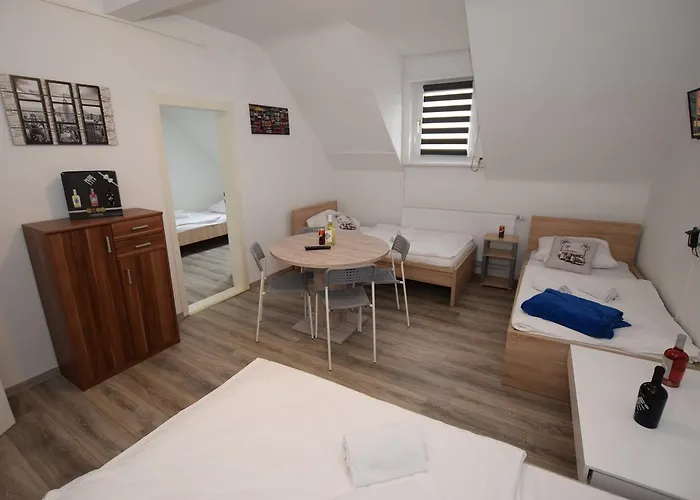 Monteurzimmer Kirchheim-teck كيرشهايم أونتر تيك